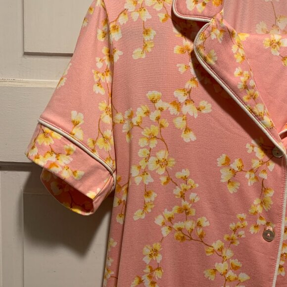 Natori~ NWT!!~ (Retail: 140) Luxurious Pajamas - Picture 6 of 15
